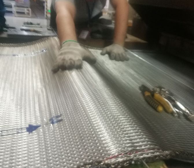 金屬網帶用舊后經過剪網可繼續(xù)使用