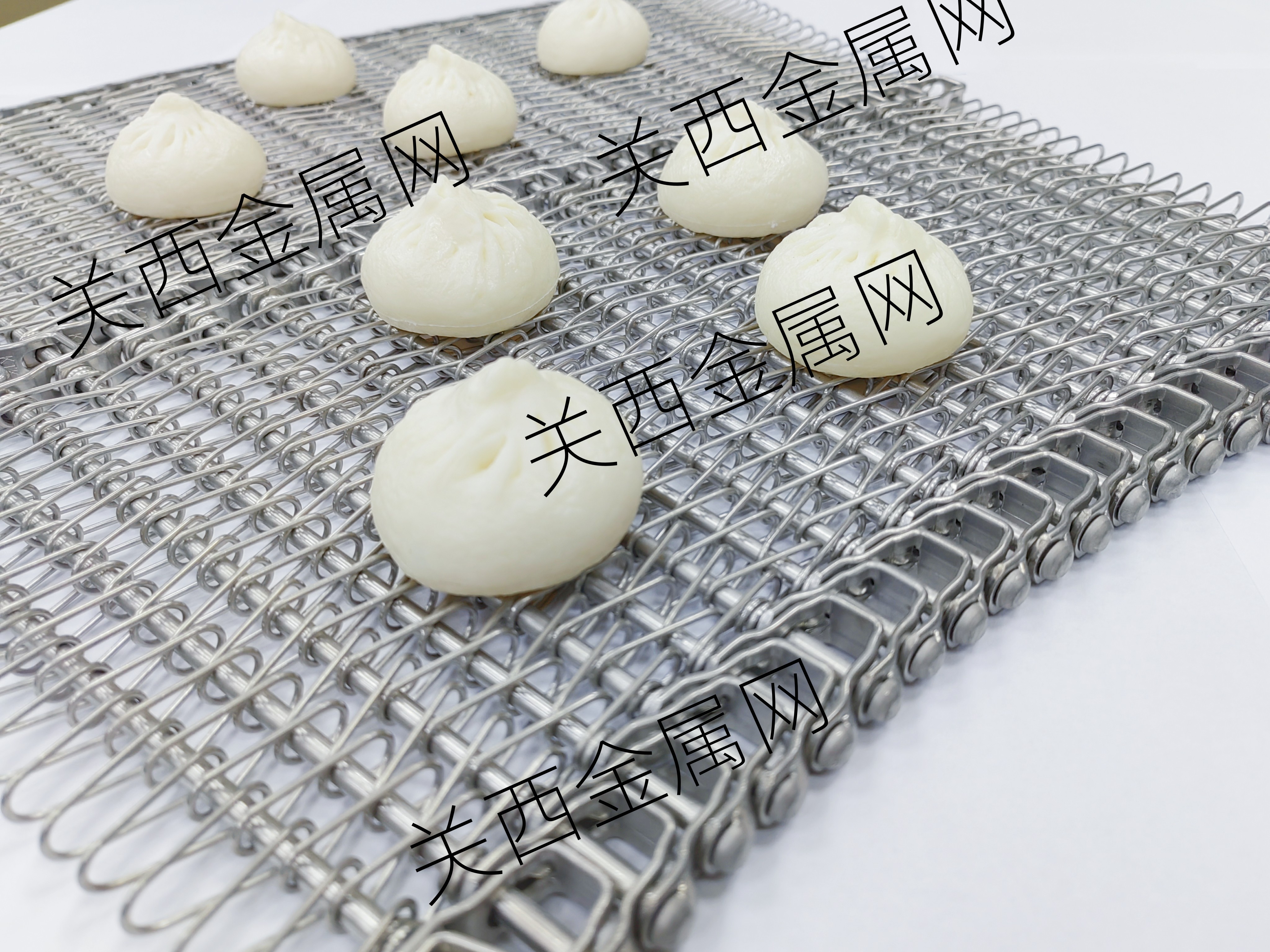 食品行業(yè)的客戶說：金屬網(wǎng)帶要有高精密度和高穩(wěn)定性？